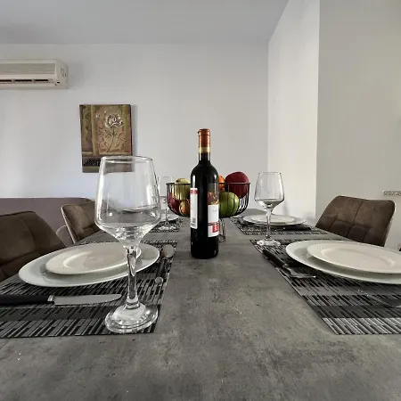 Royal-seacrest Paphos-center Vip