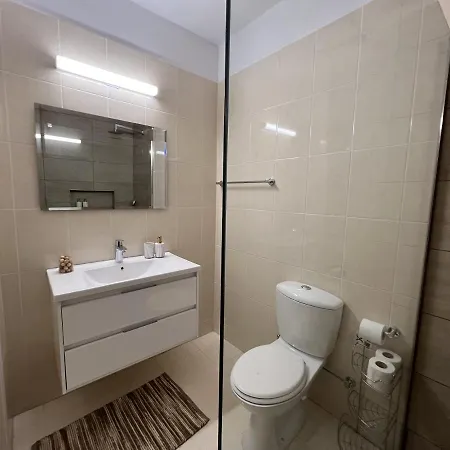 Apartment Royal-seacrest Paphos-center Vip *