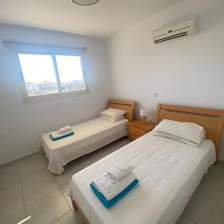 Royal-seacrest Paphos-center Vip *