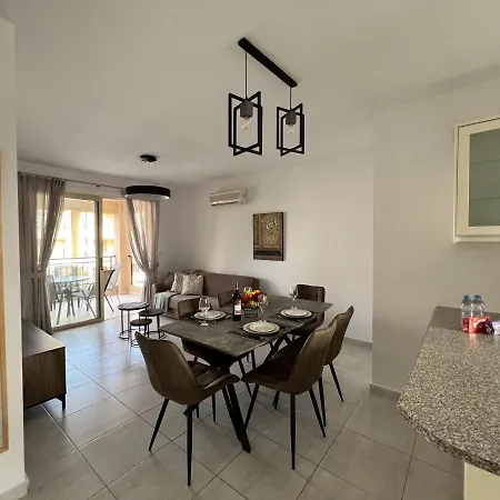 Royal-seacrest Paphos-center Vip *