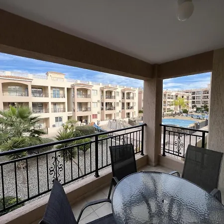 Royal-seacrest Paphos-center Vip דירה *