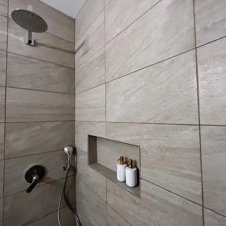 Royal-seacrest Paphos-center Vip Apartment *