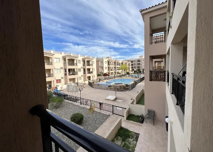 Royal-seacrest Paphos-center Vip