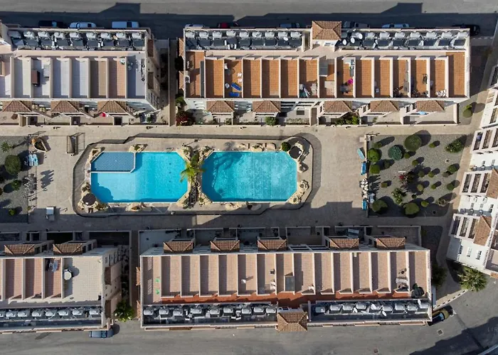 Royal-seacrest Paphos-center Vip アパート