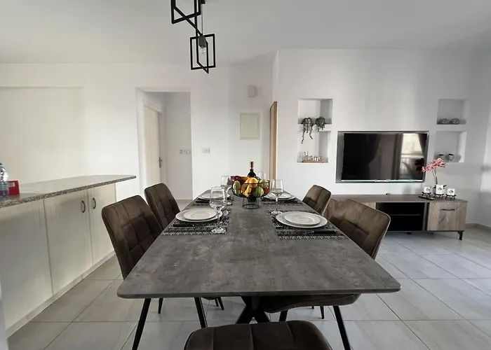 Apartmán Royal-seacrest Paphos-center Vip