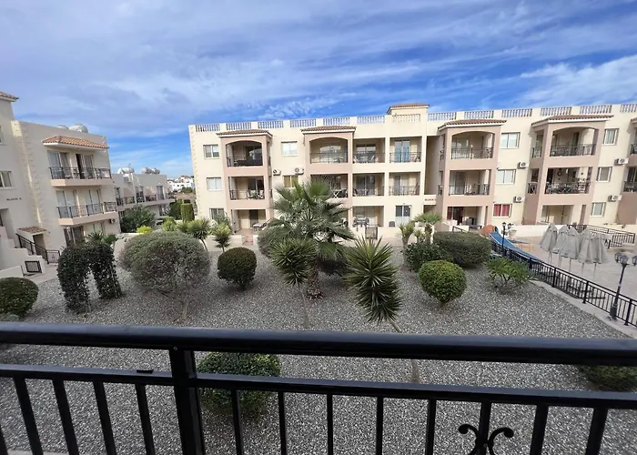 Royal-seacrest Paphos-center Vip アパート